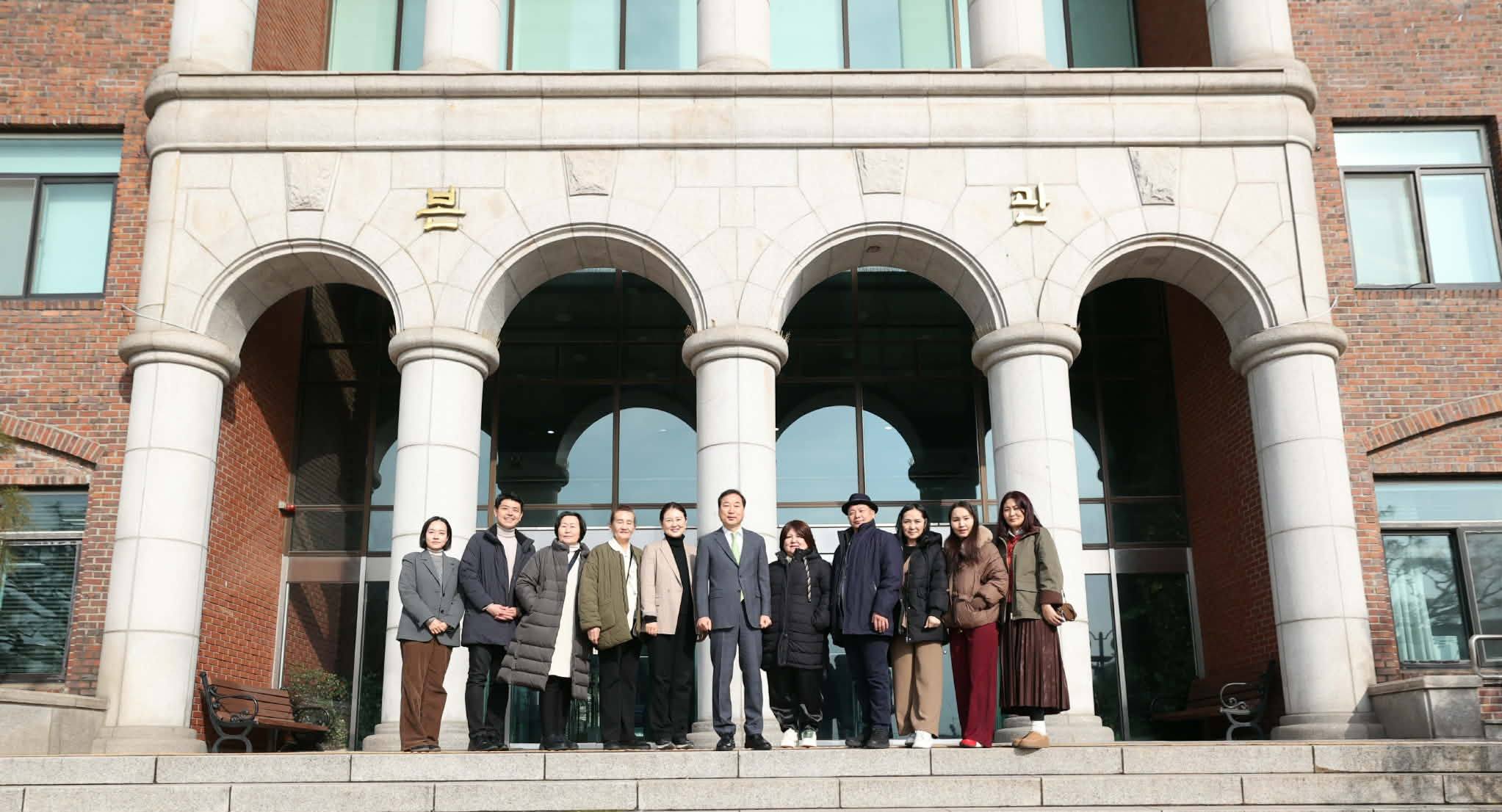 Олон улсын туршлага судалгаа, хамтын ажиллагаа өргөжлөө